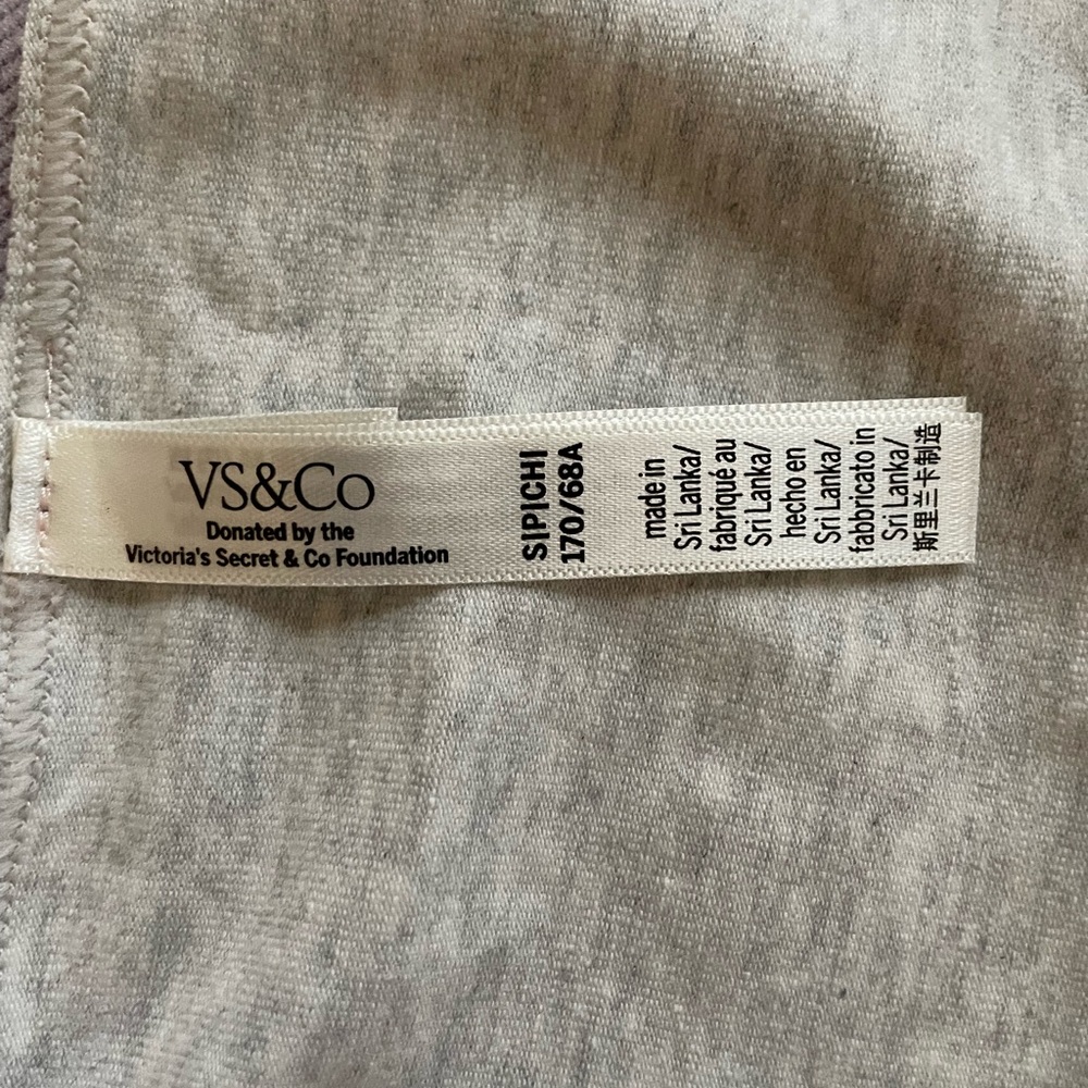 Victoria Secret cotton hipsters NWOT
Women’s size S
5 pack - Picture 3 of 3